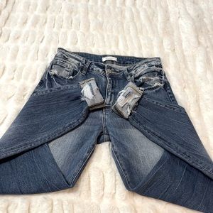 EUC KanCan Skinny Jeans size 29